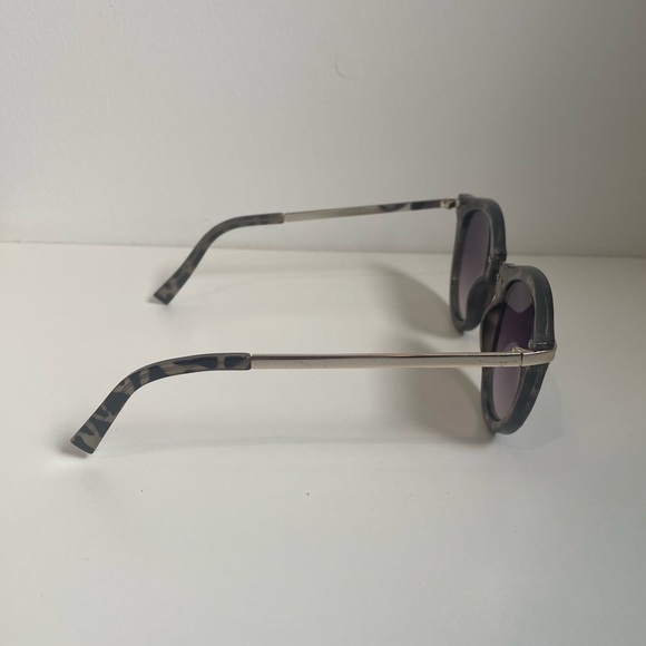 PANAMA JACK Retro Cheetah Print Circular Women’s Sunglasses - Picture 5 of 6